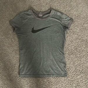 Nike short sleeve